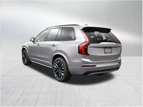 New 2026 Volvo XC90 T8 Ultra AWD/4WD image 3