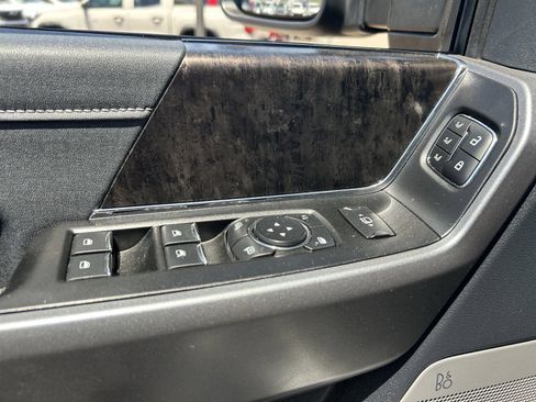 Used 2025 Ford F250 Lariat AWD/4WD image 28