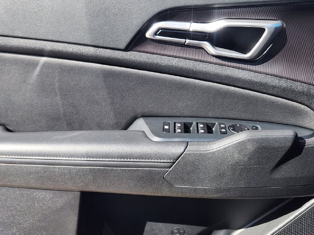 Used 2026 Kia Sportage EX w/ EX Panorama Roof Package AWD/4WD image 24