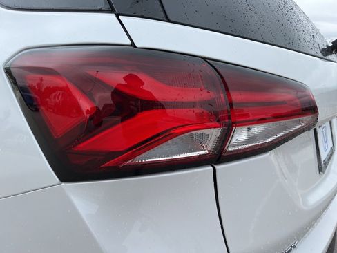 Used 2022 Chevrolet Equinox Premier image 7