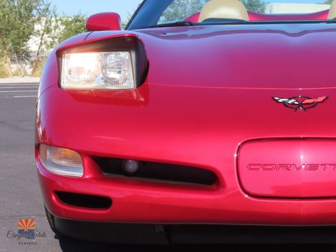 Used 2004 Chevrolet Corvette Convertible w/ Preferred Equipment Group image 40