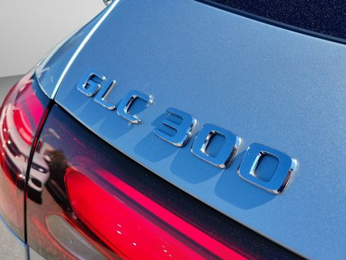 Used 2023 Mercedes-Benz GLC 300 image 34