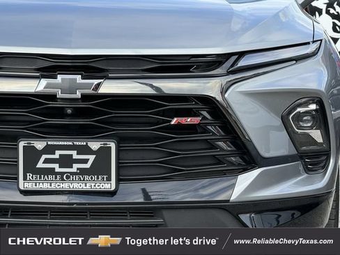 Used 2025 Chevrolet Blazer RS w/ Driver Confidence II Package AWD/4WD image 4