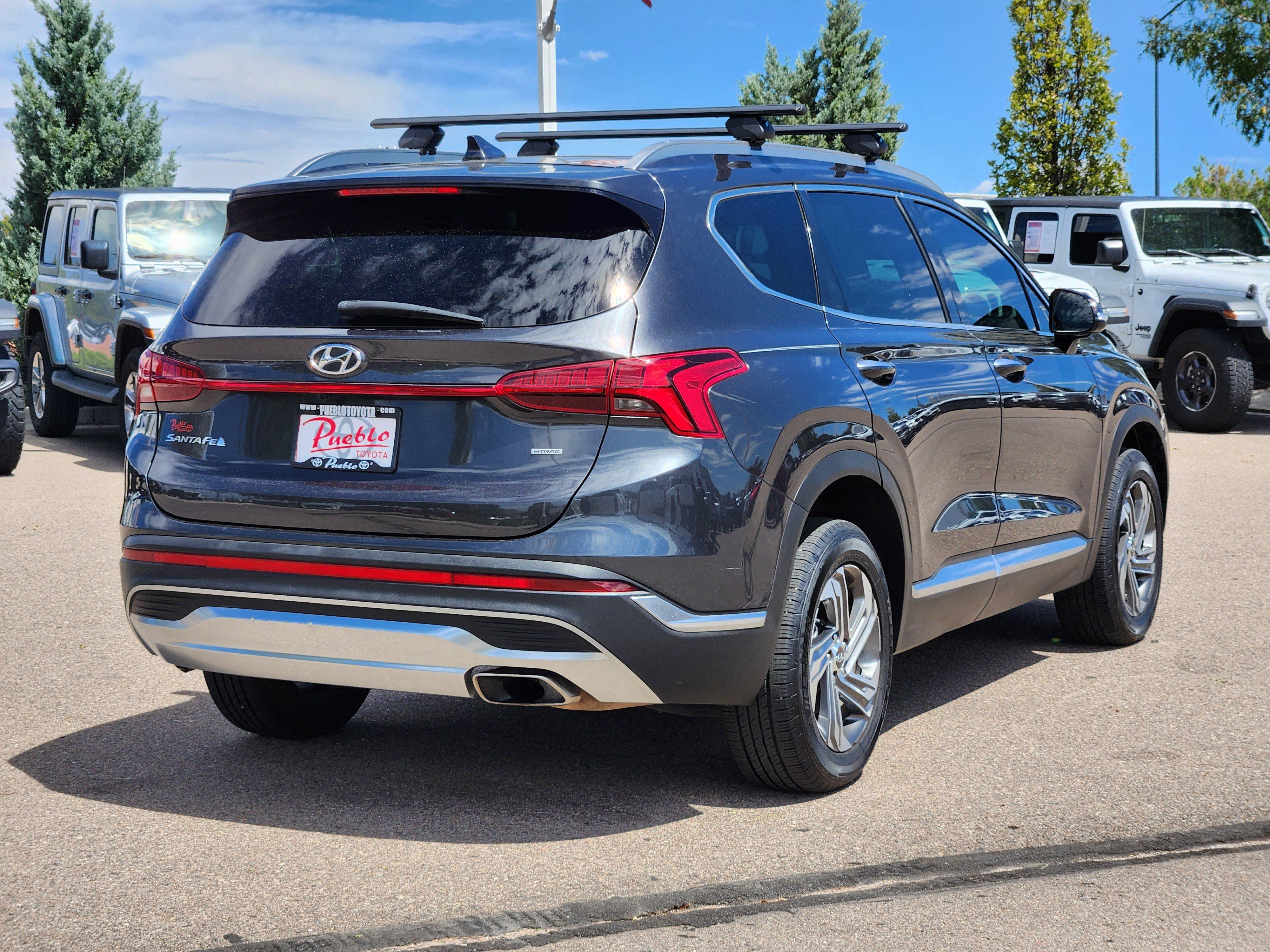 Used 2021 Hyundai Santa Fe SEL w/ Convenience + Premium Package AWD/4WD image 3
