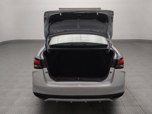 Used 2021 Nissan Versa SV FWD image 29