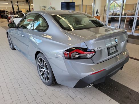 Used 2026 BMW 230i xDrive Coupe w/ Premium Package AWD/4WD image 7