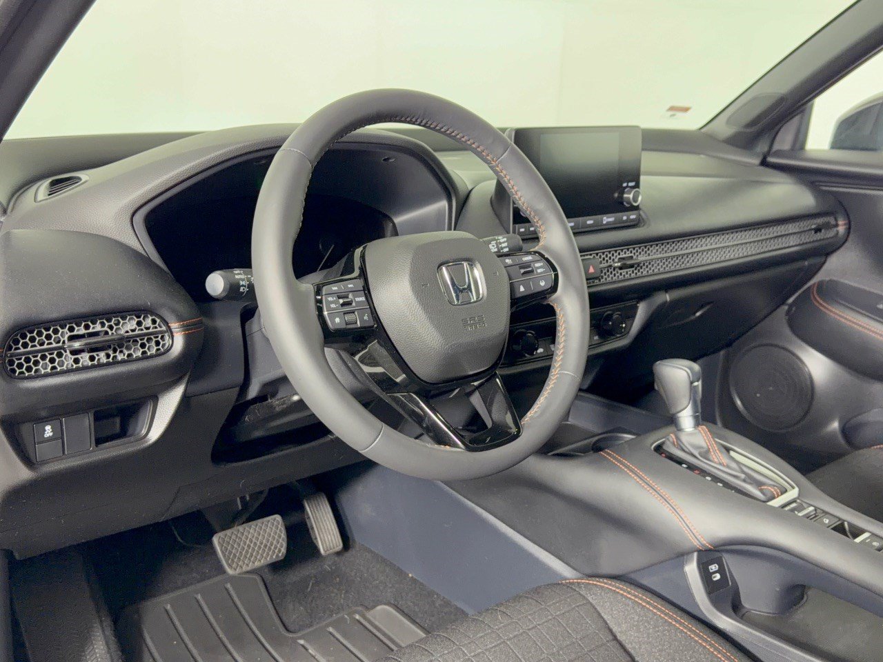 Certified 2024 Honda HR-V Sport image 4