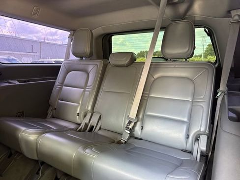Used 2019 Lincoln Navigator L Reserve w/ Cargo Package AWD/4WD image 12