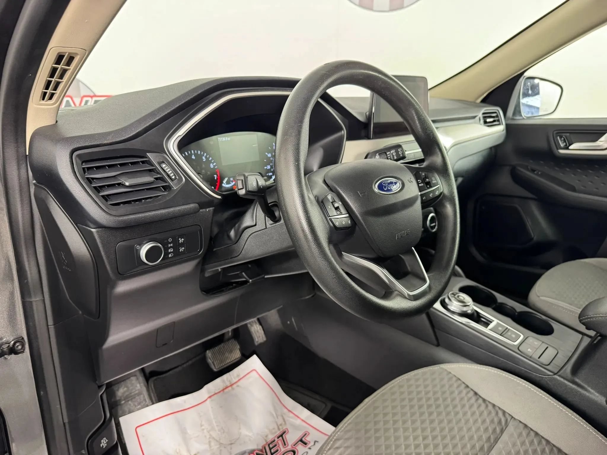 Used 2020 Ford Escape SE AWD/4WD image 10