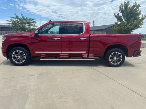 Used 2025 Chevrolet Silverado 1500 High Country AWD/4WD image 45
