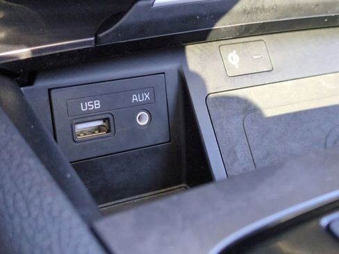 Used 2018 Genesis G80 3.8 w/ Option Group 02 image 33