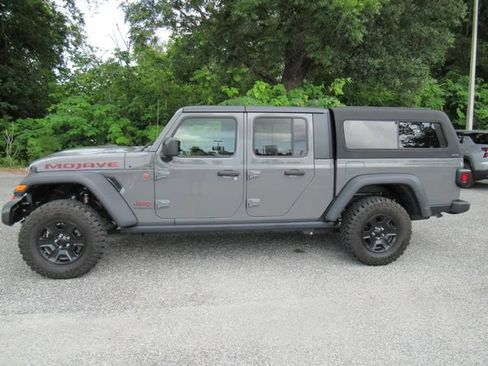Used 2021 Jeep Gladiator Mojave w/ Trailer Tow Package AWD/4WD image 5