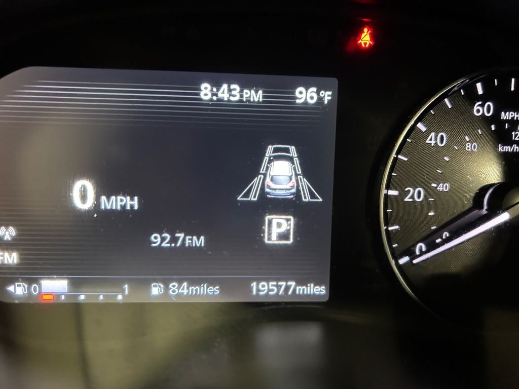 Used 2024 Nissan Kicks SV FWD image 10