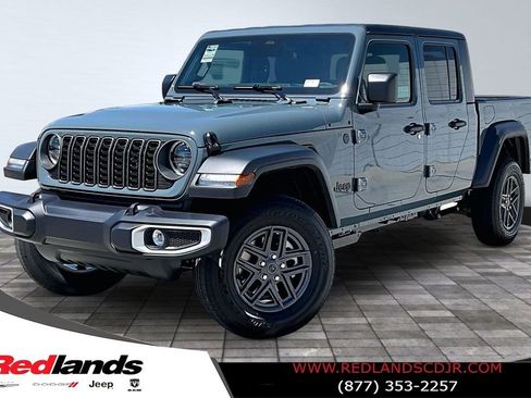New 2026 Jeep Gladiator Sport image 1