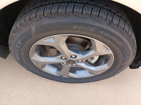 Used 2023 Ford Escape ST-Line AWD/4WD image 10