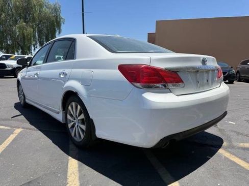 Used 2012 Toyota Avalon Limited FWD image 5
