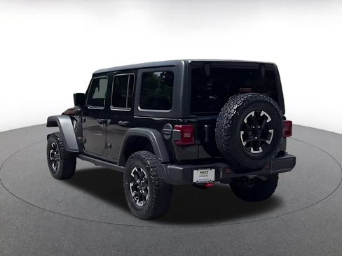 Used 2025 Jeep Wrangler Unlimited Rubicon AWD/4WD image 10