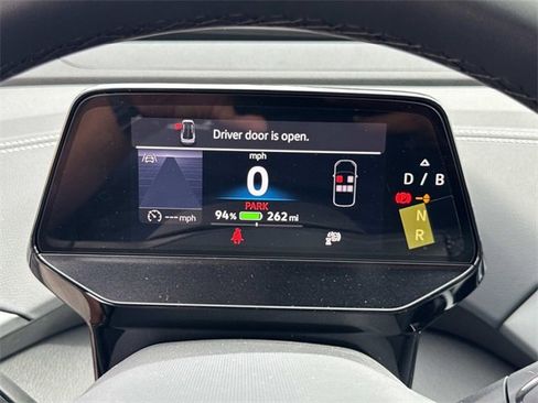 New 2025 Volkswagen ID.4 Pro image 18