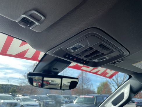 Used 2019 Chevrolet Silverado 1500 LTZ w/ LTZ Premium Package image 19