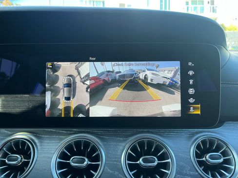 Used 2021 Mercedes-Benz AMG GT 43 image 36