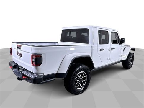 Used 2025 Jeep Gladiator Rubicon w/ Convenience Group image 8