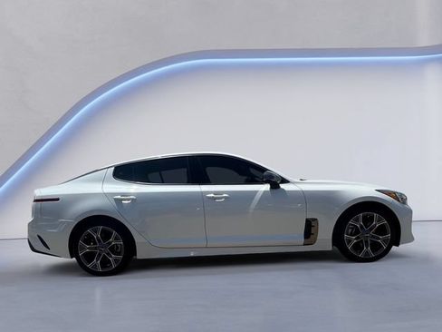 Used 2021 Kia Stinger GT-Line w/ Sun & Sound Package RWD image 4