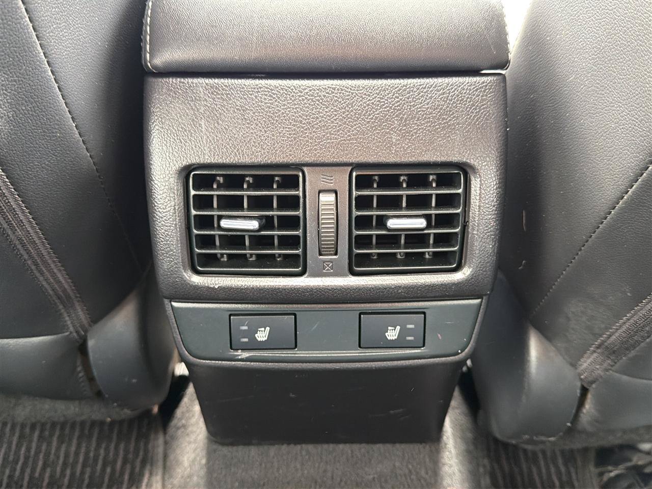Used 2015 Subaru Outback 2.5i Limited AWD/4WD image 19