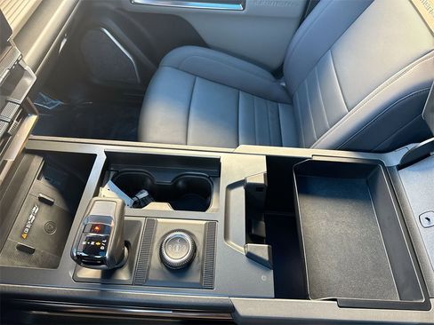 Used 2025 GMC Hummer EV 3X w/ LPO, Sport Package image 24