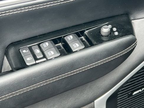 Used 2022 Jeep Wagoneer Series III w/ Flexible Seating Group AWD/4WD image 16