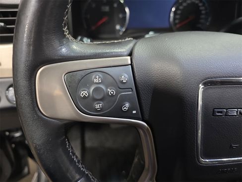 Certified 2019 GMC Yukon Denali w/ Open Road Package image 18