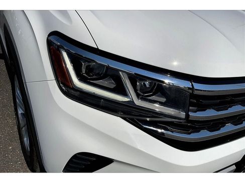 Used 2021 Volkswagen Atlas SE image 29