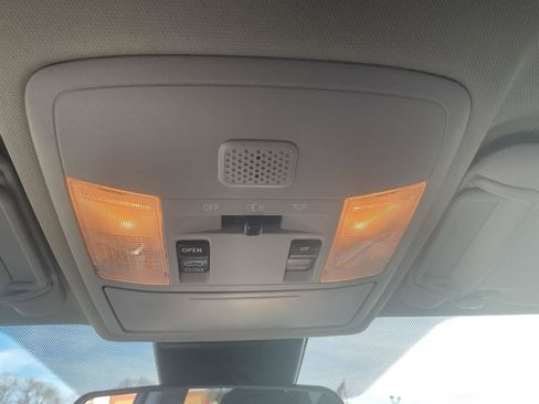 Used 2018 Toyota RAV4 XLE image 19