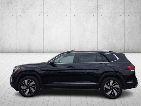 Used 2025 Volkswagen Atlas SEL image 8