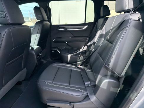 New 2026 GMC Acadia Elevation w/ Elevation Premium Package image 16