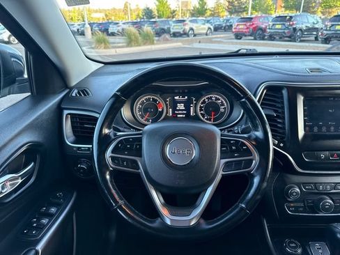 Used 2021 Jeep Cherokee Latitude Plus AWD/4WD image 14