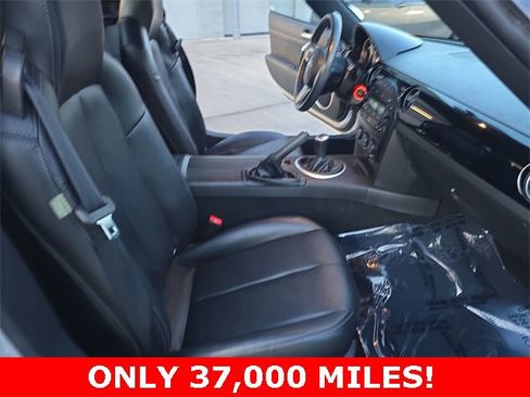 Used 2008 MAZDA MX-5 Miata Grand Touring w/ Premium Pkg image 10
