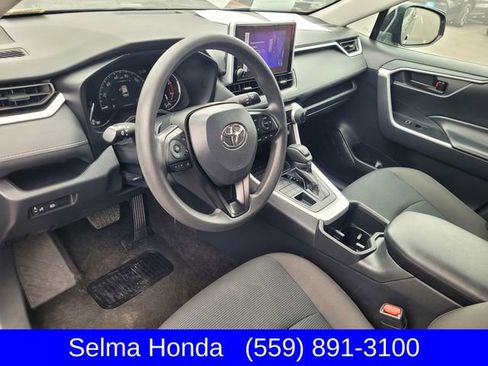Used 2024 Toyota RAV4 LE image 7