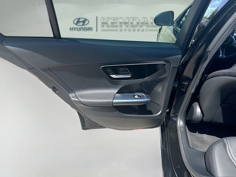 Used 2025 Mercedes-Benz C 300 Sedan image 23