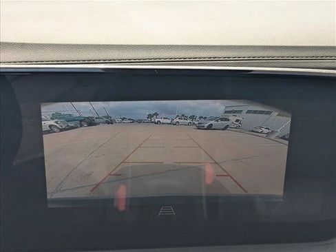 Used 2025 Buick Encore GX Preferred AWD/4WD image 12