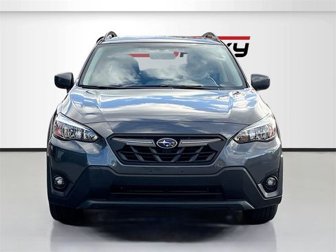 Used 2022 Subaru Crosstrek 2.0i Premium w/ Moonroof Package image 2