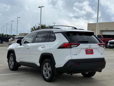 Used 2023 Toyota RAV4 XLE AWD/4WD image 4
