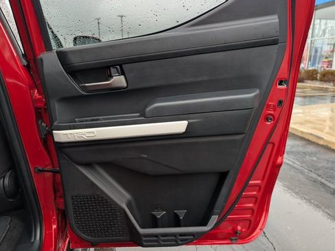 Used 2024 Toyota Tacoma TRD Off-Road image 18