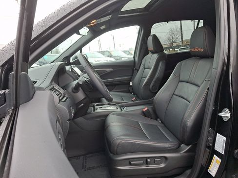 Used 2022 Honda Pilot TrailSport image 14