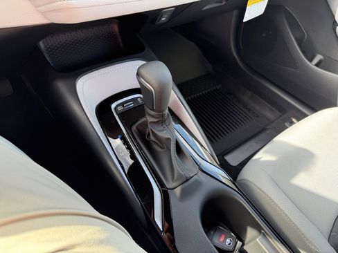 New 2025 Toyota Corolla SE image 22