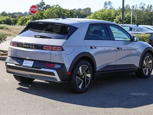 New 2026 Hyundai Ioniq 5 SE RWD image 5