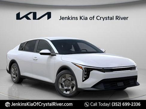 New 2026 Kia K4 FWD image 1