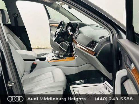 Certified 2023 Audi Q5 2.0T Premium Plus w/ Premium Plus Package image 10