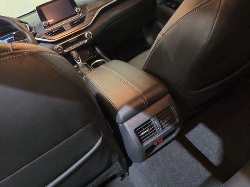 Used 2022 Nissan Altima 2.5 SL FWD image 23