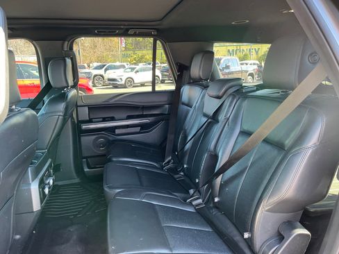 Used 2020 Ford Expedition XLT w/ Equipment Group 202A image 22