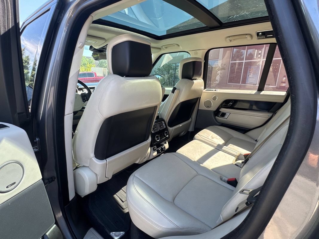 Used 2018 Land Rover Range Rover Supercharged AWD/4WD image 22